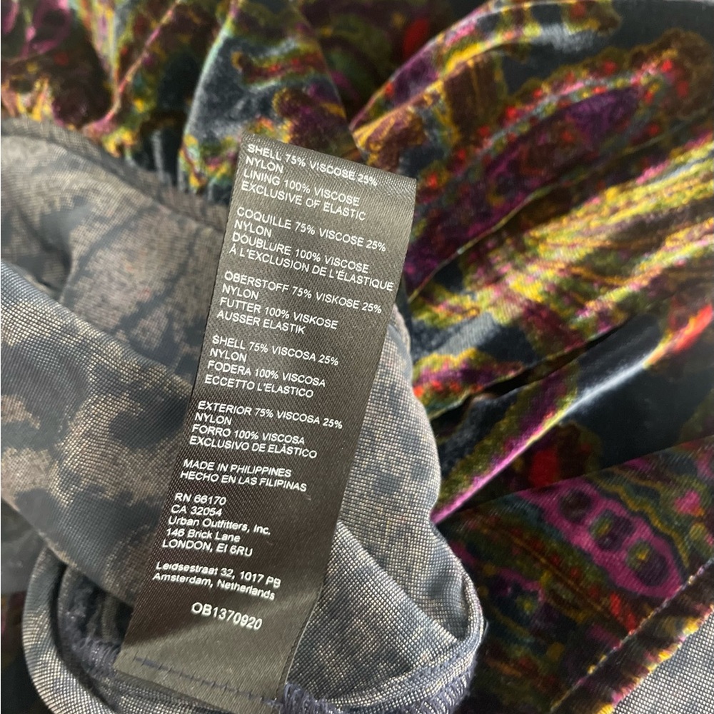 Anthropologie Velvet Wrap Top Paisley Print - Picture 6 of 8